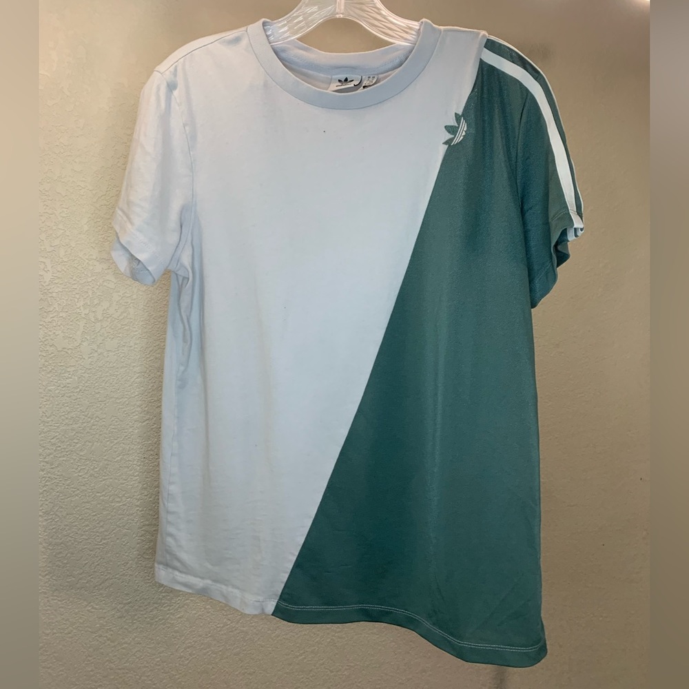 Adidas T-shirt size XS